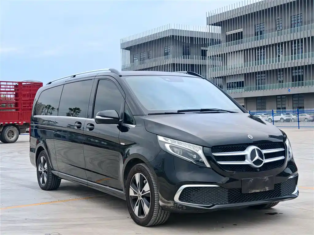 Mercedes-Benz V-Class 2022 V 260 L Long Wheelbase Prestige Edition фото 24