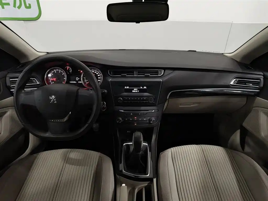 Peugeot 408 2014 1.8L Manual Leading Edition фото 5
