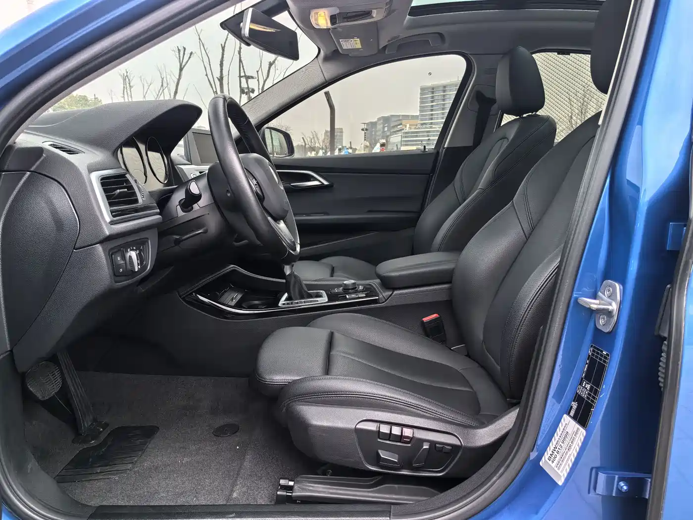 BMW 1 Series 2018 118i Sport Edition фото 7