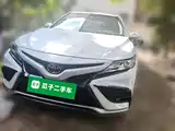 Фото 23 - Toyota Camry