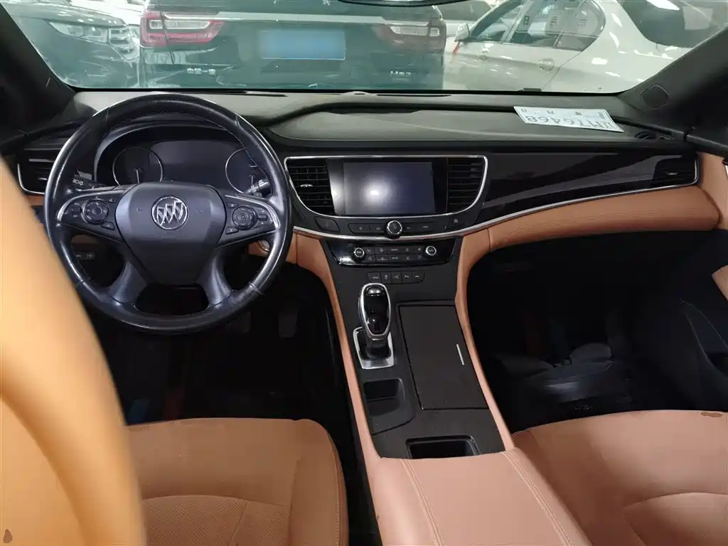 Buick LaCrosse 2018 Model 20T Luxury Edition фото 10