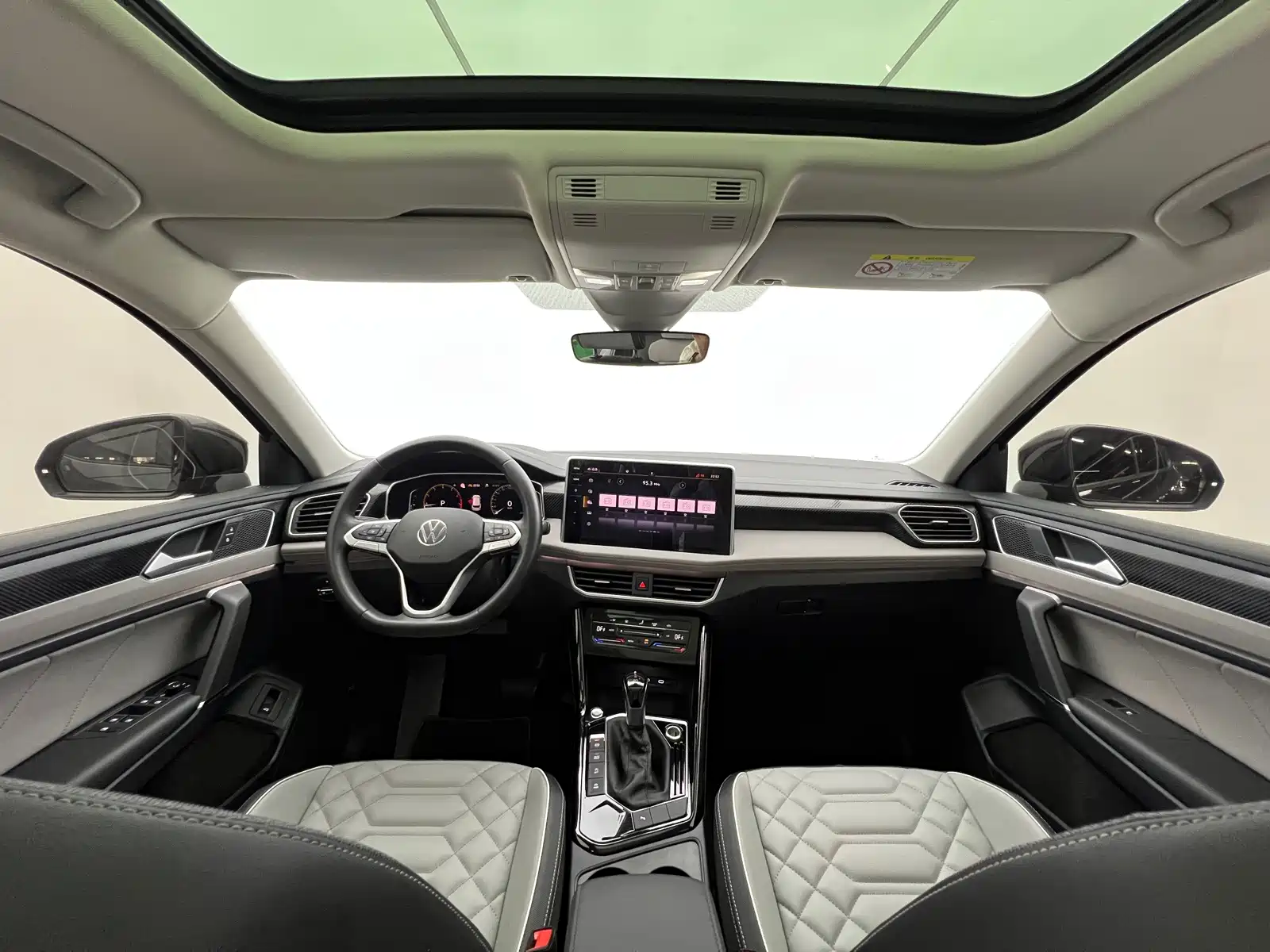 Фото 9 - Volkswagen Tayron