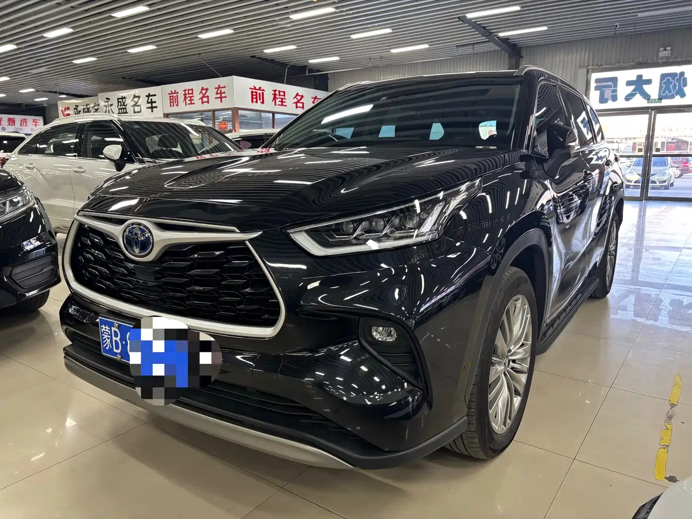 TOYOTA HIGHLANDER