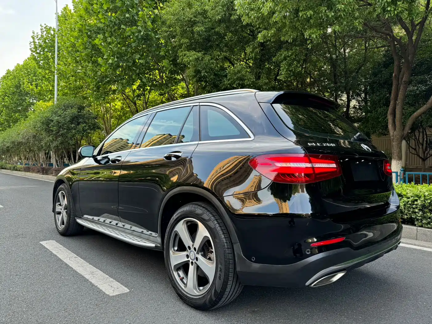 Mercedes-Benz GLC 2018 GLC 260 4MATIC Luxury фото 4