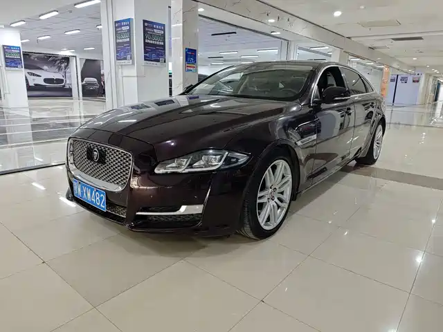 jaguar xj