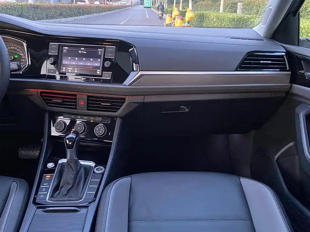 Volkswagen Sagitar 2020 200TSI DSG Comfort China VI фото 9
