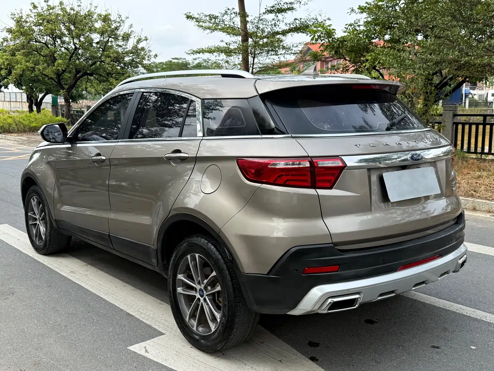 Photo 9 - Ford Territory