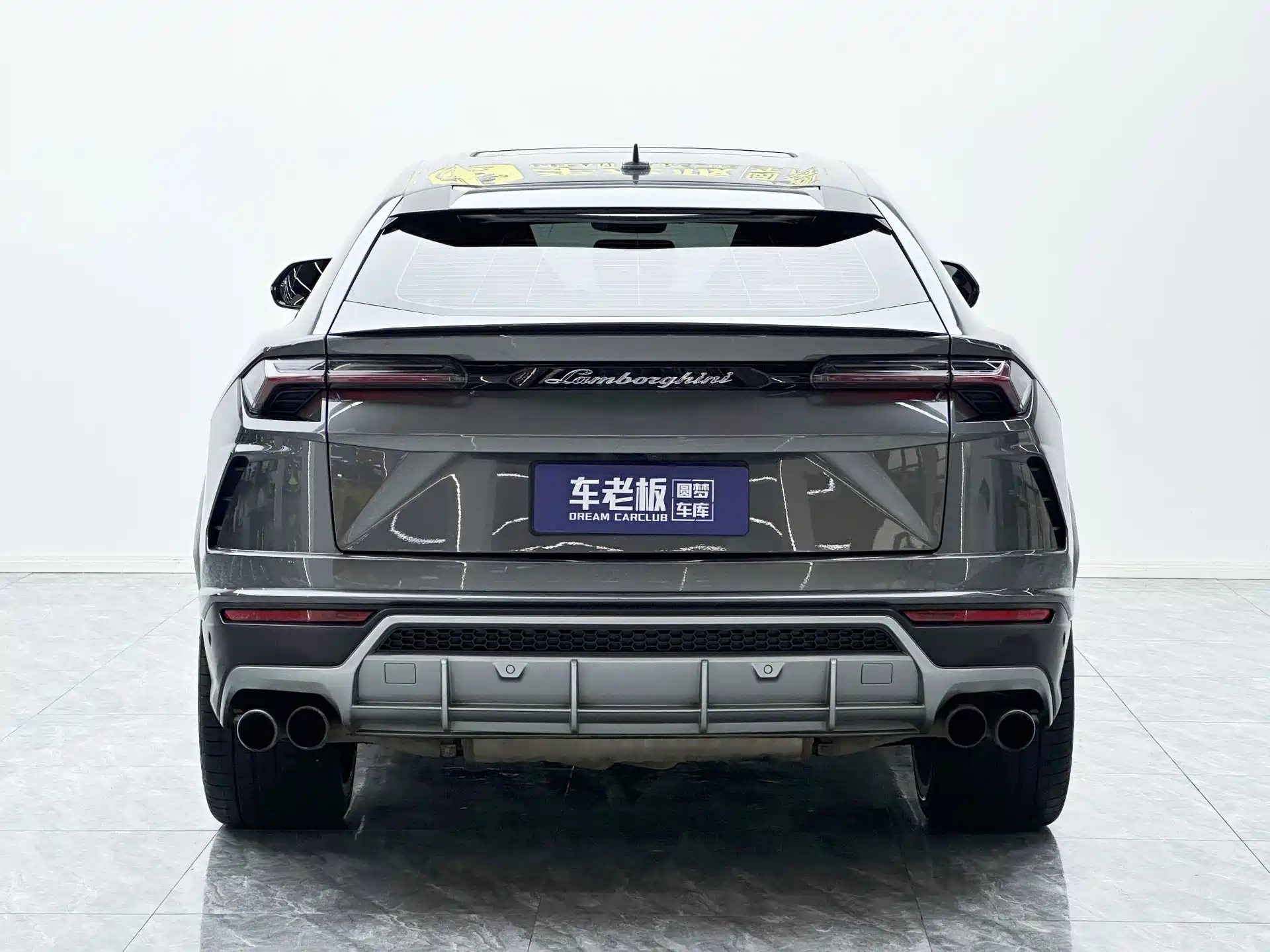 Фото 5 - Lamborghini Urus