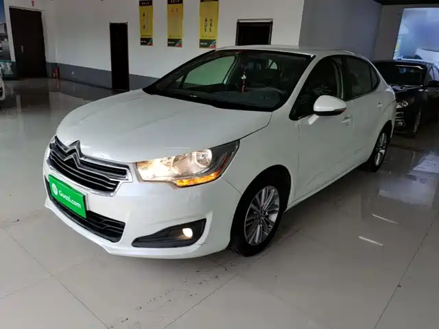 Citroën Citroën C4L 2013 1.6L Manual Dynamic Edition