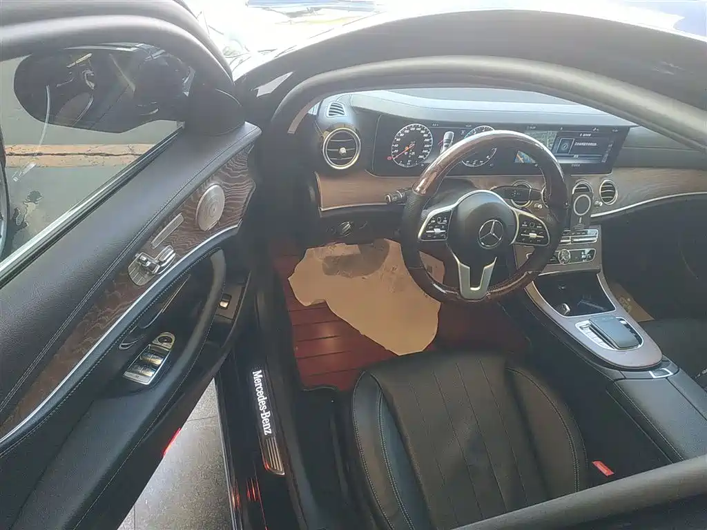 Mercedes-Benz E-Class 2019 Facelift E 300 L Luxury фото 12