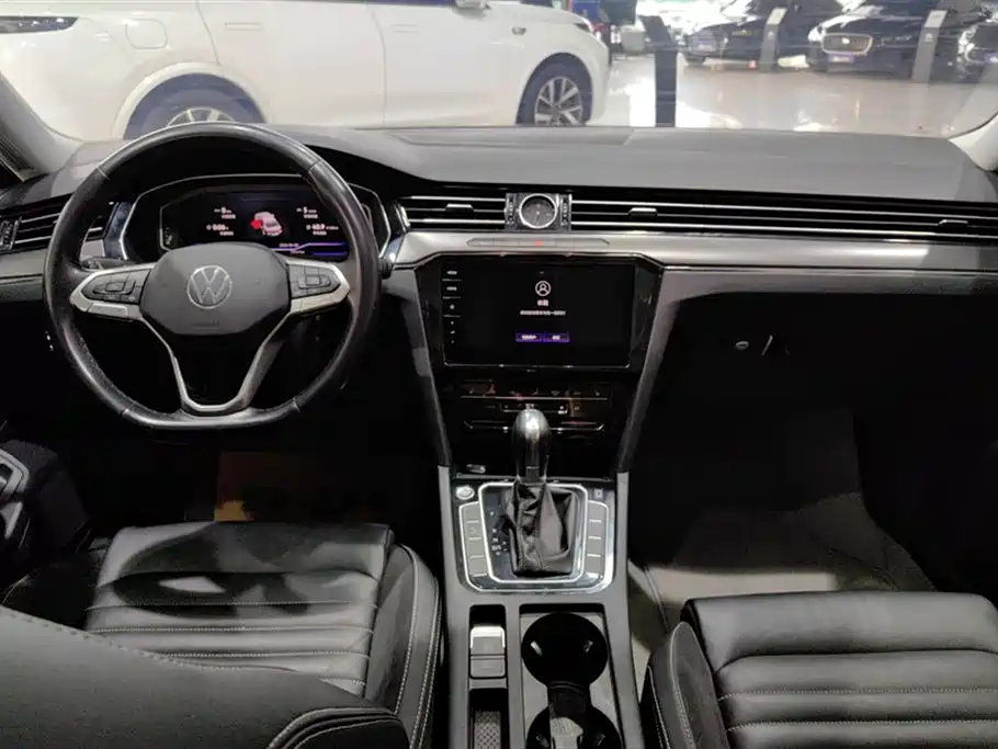 Volkswagen Magotan 2020 330TSI DSG Leading фото 12
