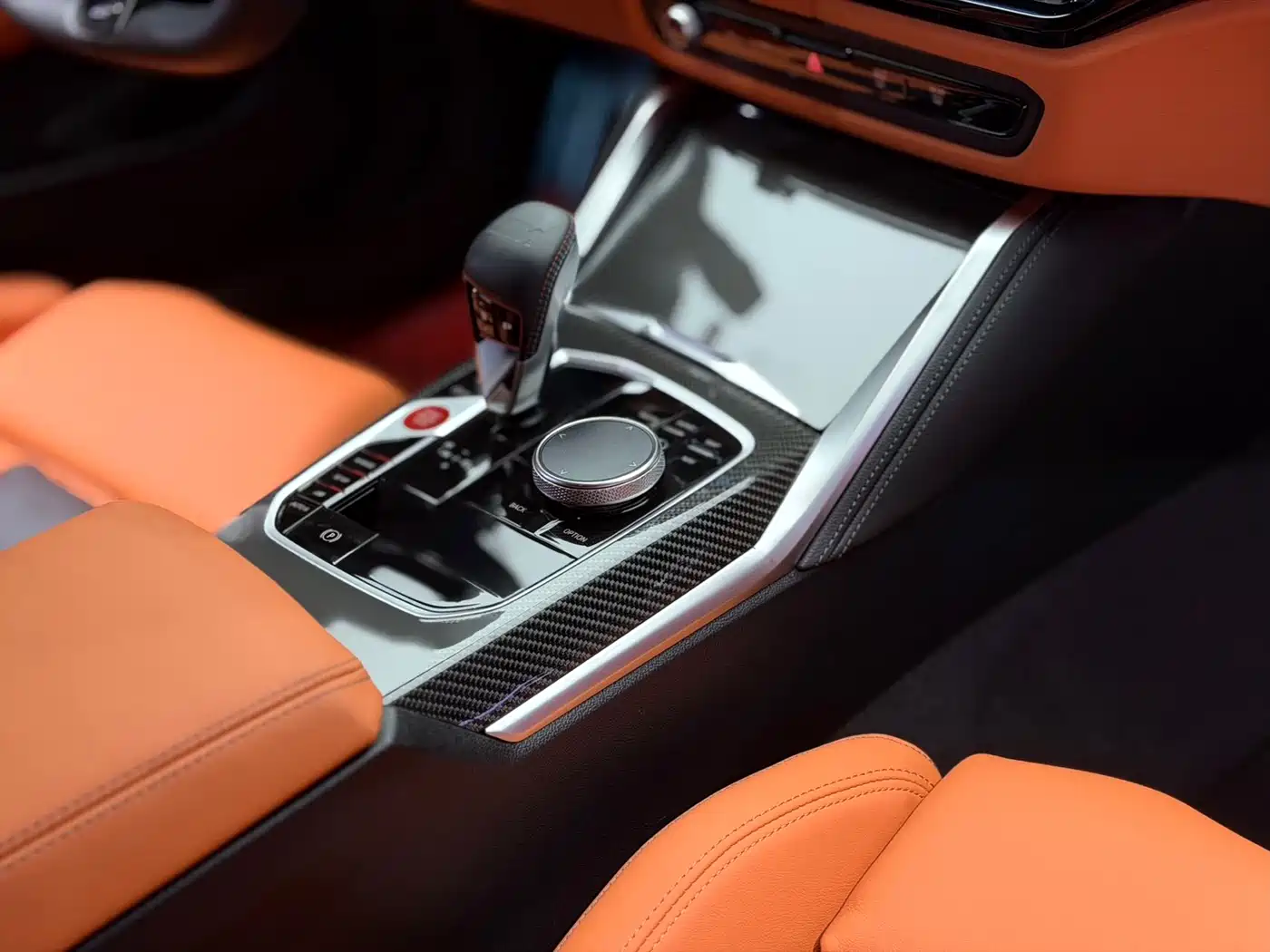 BMW M4 2024 BMW M4 Coupe M xDrive Competition фото 12