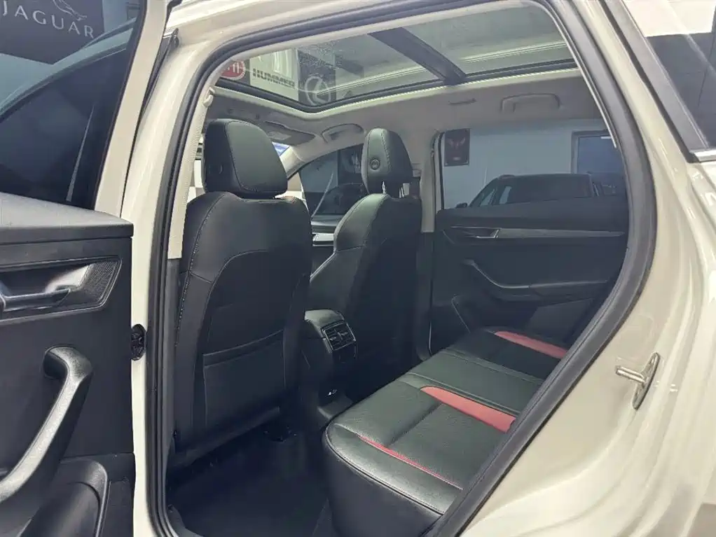 Škoda Karoq 2022 TSI280 Luxury Edition фото 8