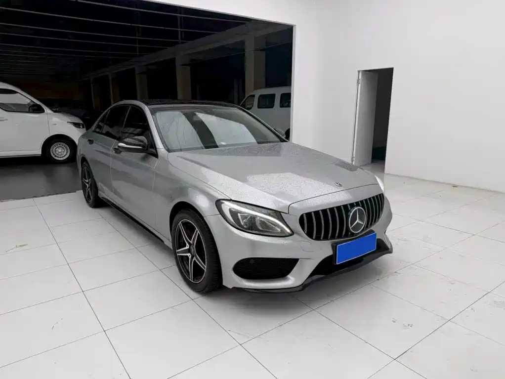 Фото 3 - Mercedes-Benz C-Class