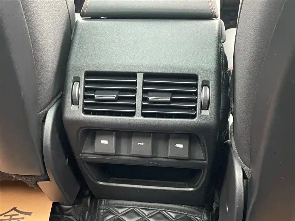 Land Rover Discovery Sport 2021 249PS R-Dynamic S Performance Edition фото 24