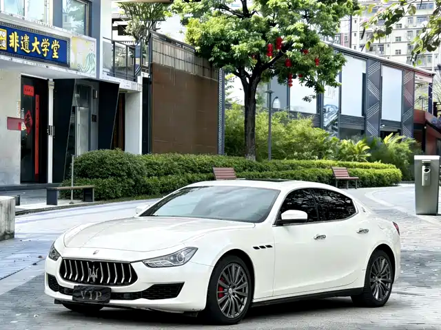 MASERATI GHIBLI