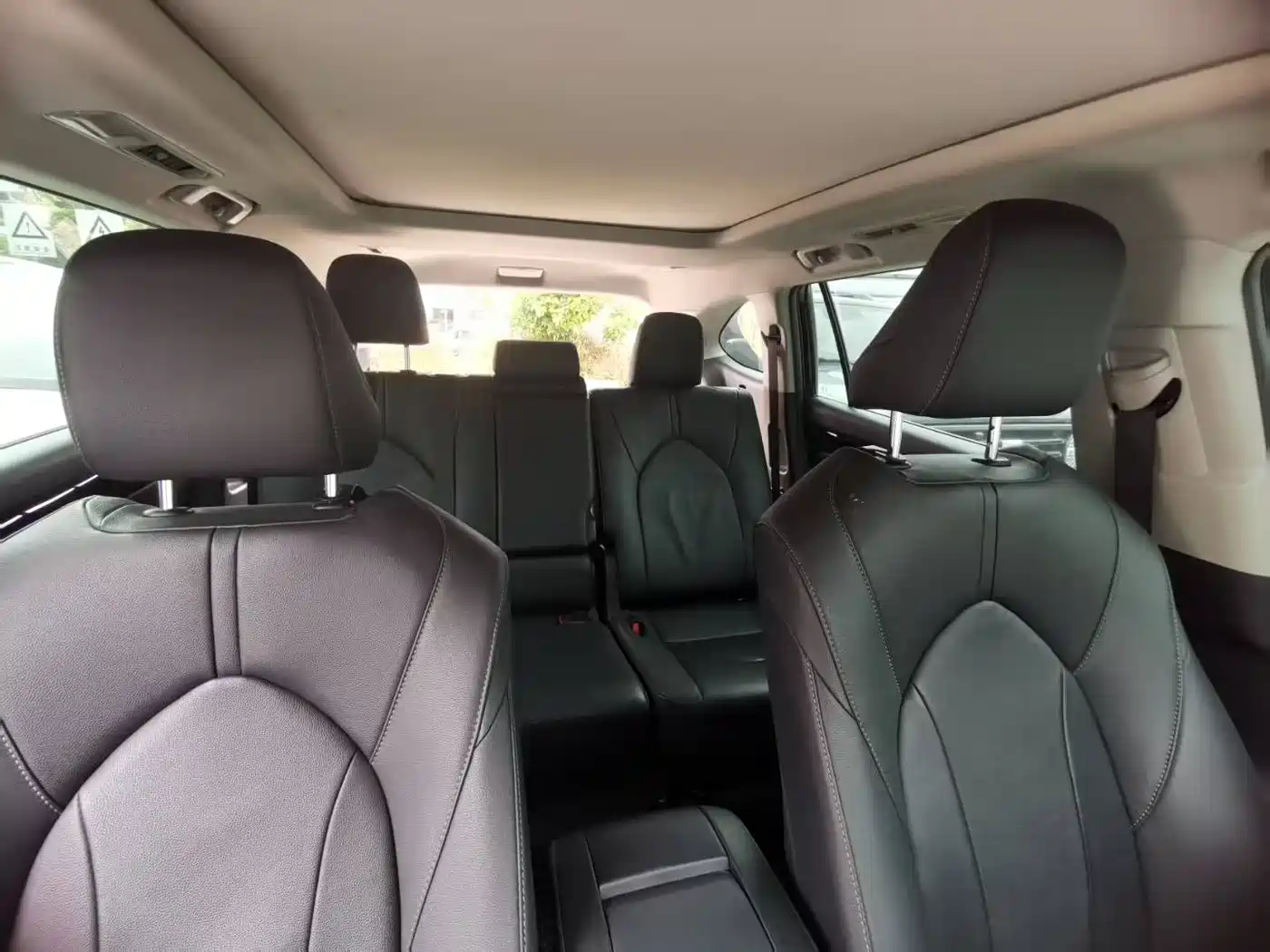 Toyota Highlander 2024 380T AWD Luxury 7-Seater фото 12