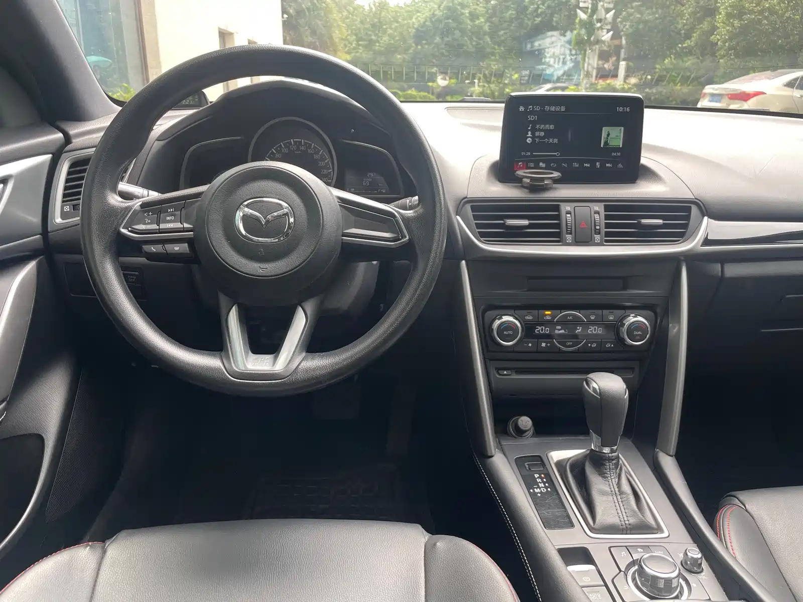 Фото 18 - Mazda CX-4