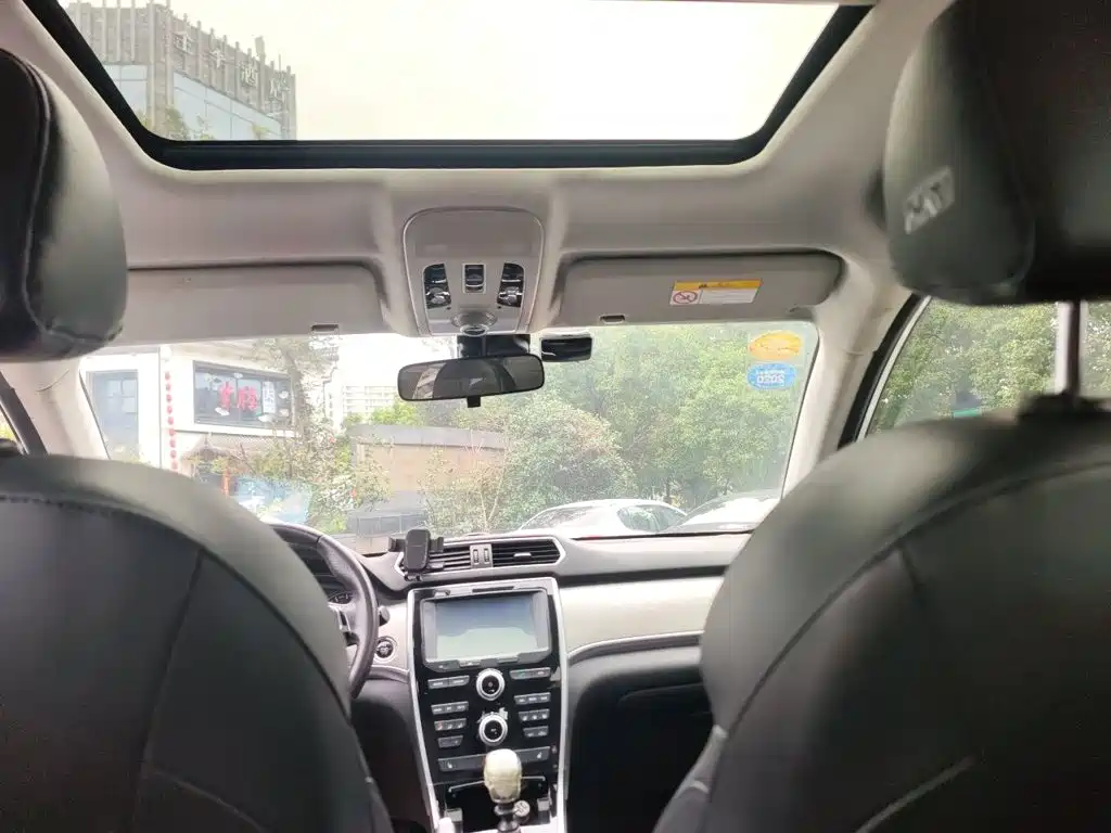 Photo 14 - Haval H2