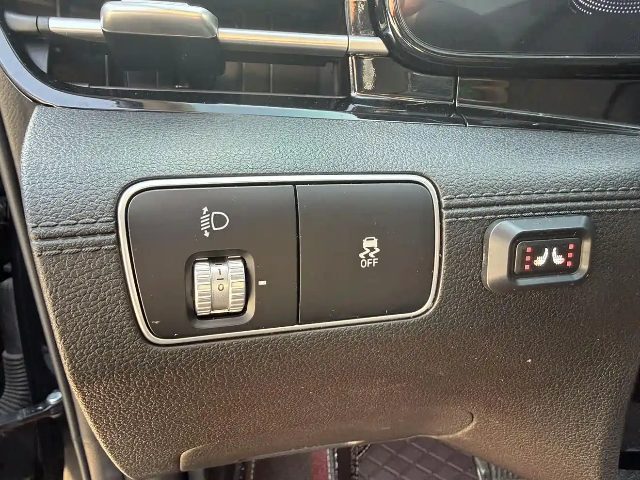 HYUNDAI NAME PICTURE