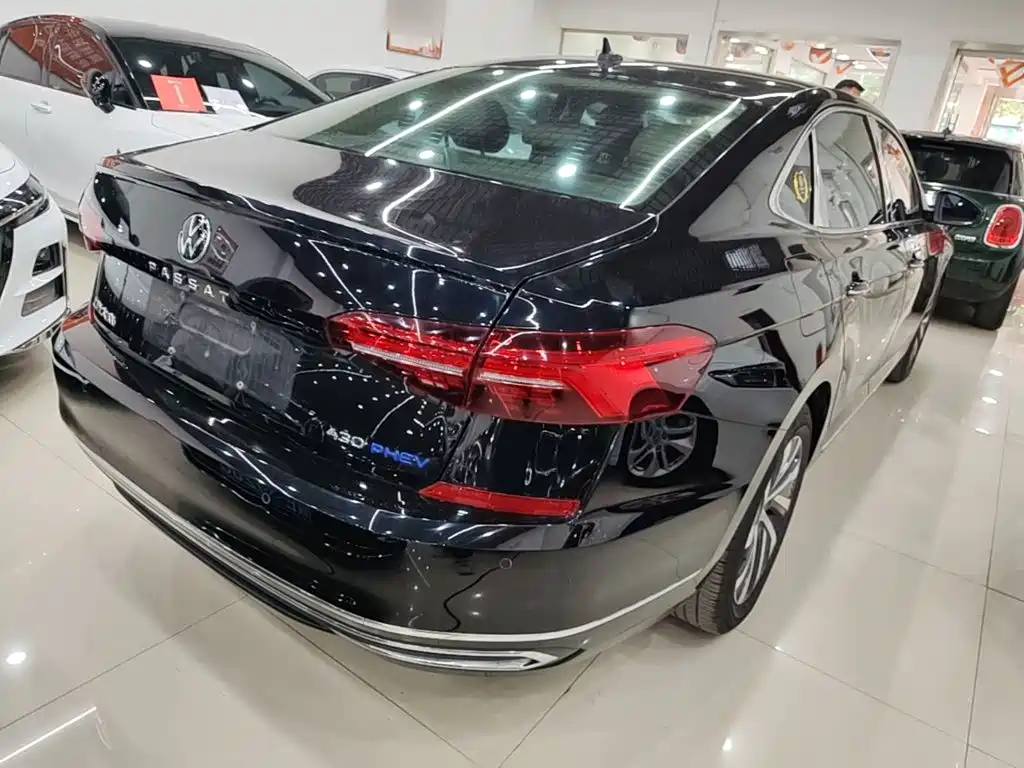 VOLKSWAGEN PASSAT NEW ENERGY