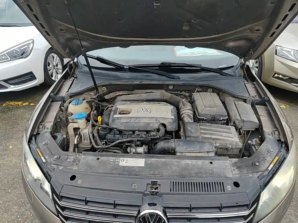 Фото 16 - Volkswagen Passat