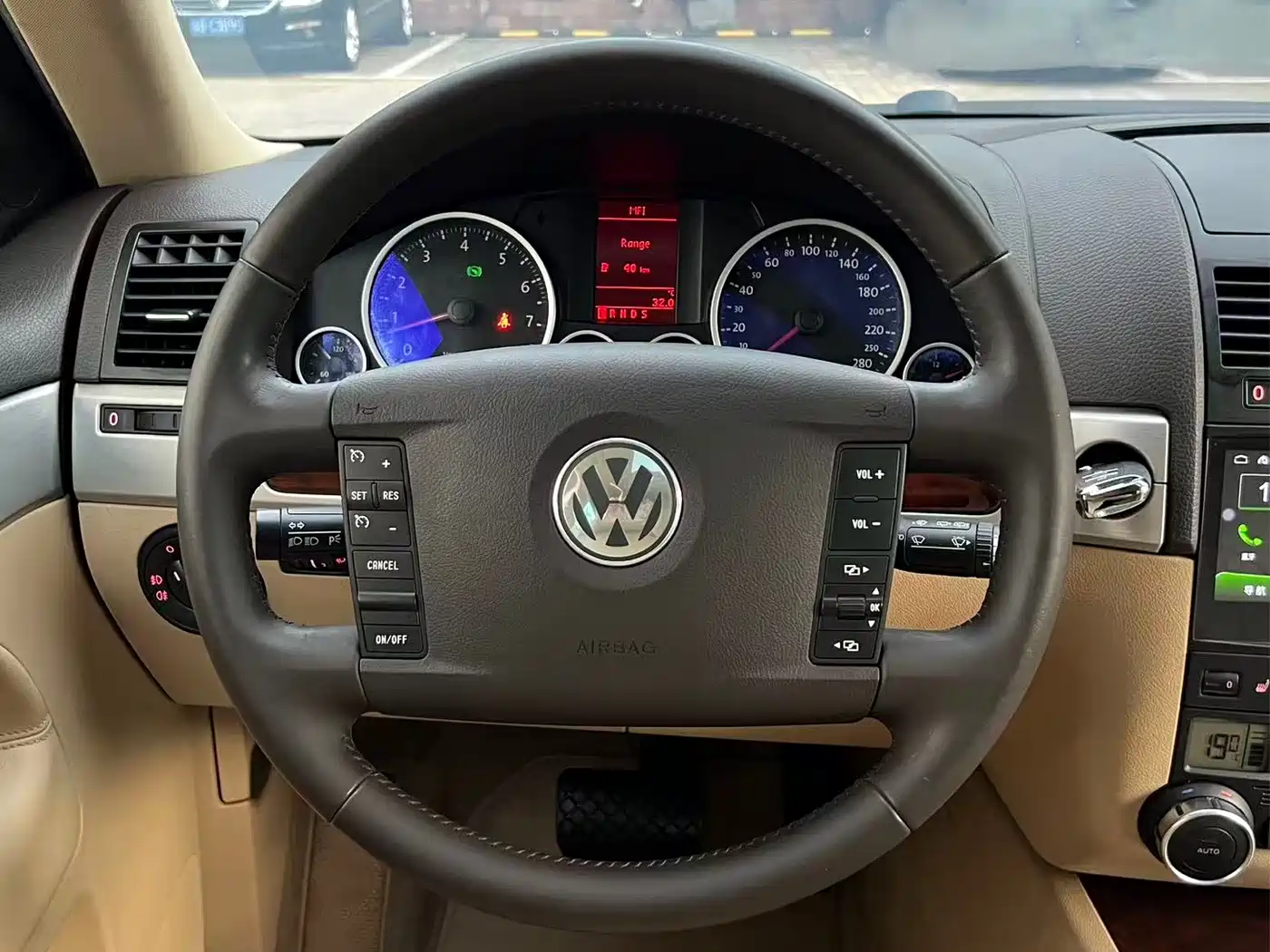 Volkswagen Touareg 2007 3.6L Standard фото 15