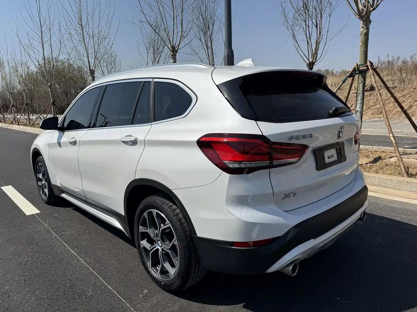 BMW X1 2022 sDrive20Li Fashion фото 8