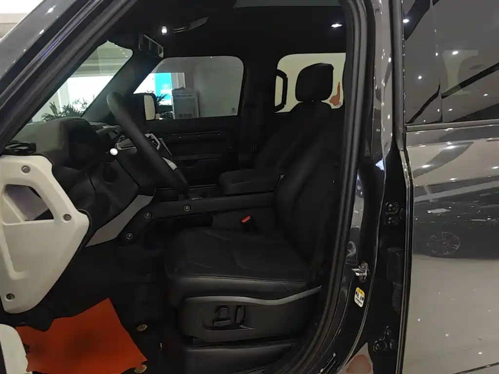 Land Rover Defender 2024 110 3.0T P400 X-DYNAMIC HSE фото 15