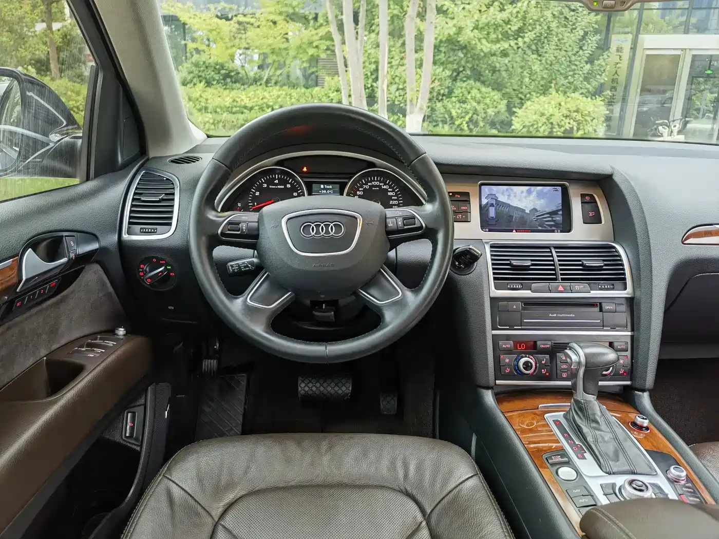 Фото 15 - Audi Q7