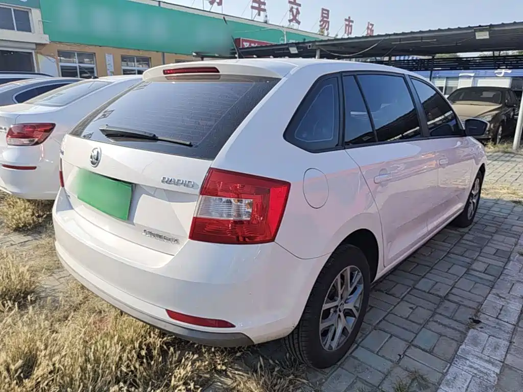 Škoda Skoda Rapid Spaceback 2018 2018 1.6L Automatic Standard
