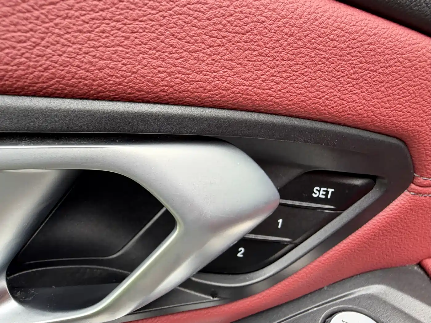 BMW 3 Series 2023 325Li M Sport Black Night Package фото 15