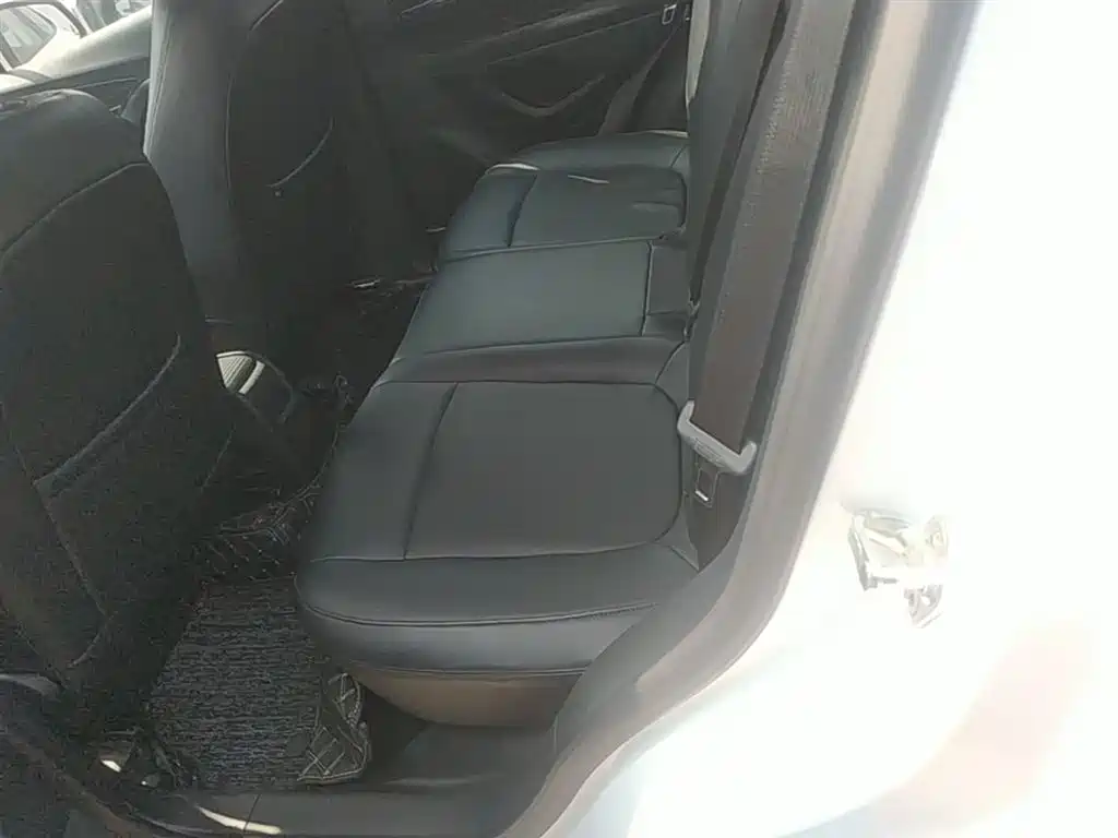Buick Encore 2017 18T Automatic 2WD Urban Leading фото 17