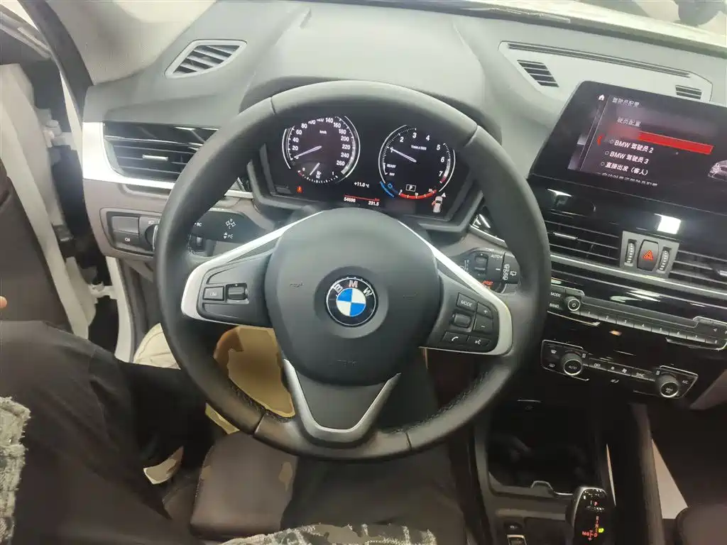 BMW X1 2020 sDrive25Li Leading Model фото 7
