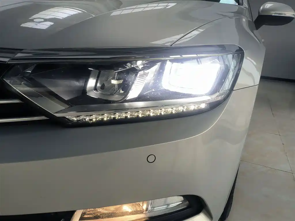 Volkswagen Magotan 2019 330TSI DSG Leading China VI фото 24