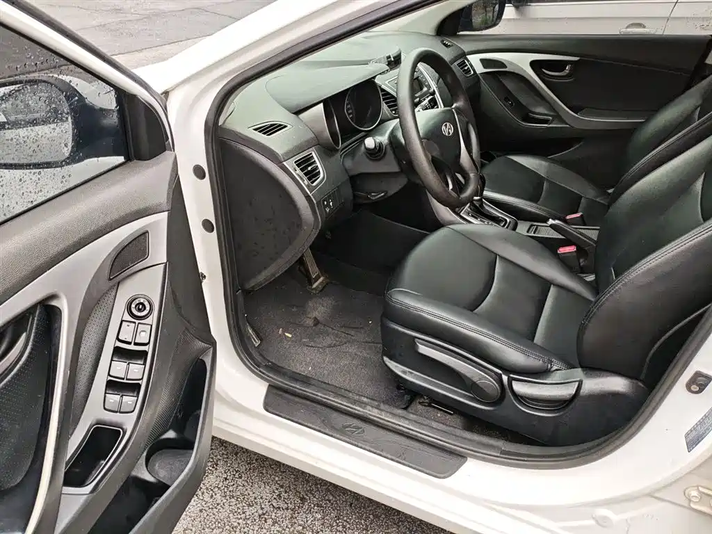 Hyundai Langdong 2016 1.6L Automatic Smart Edition фото 16