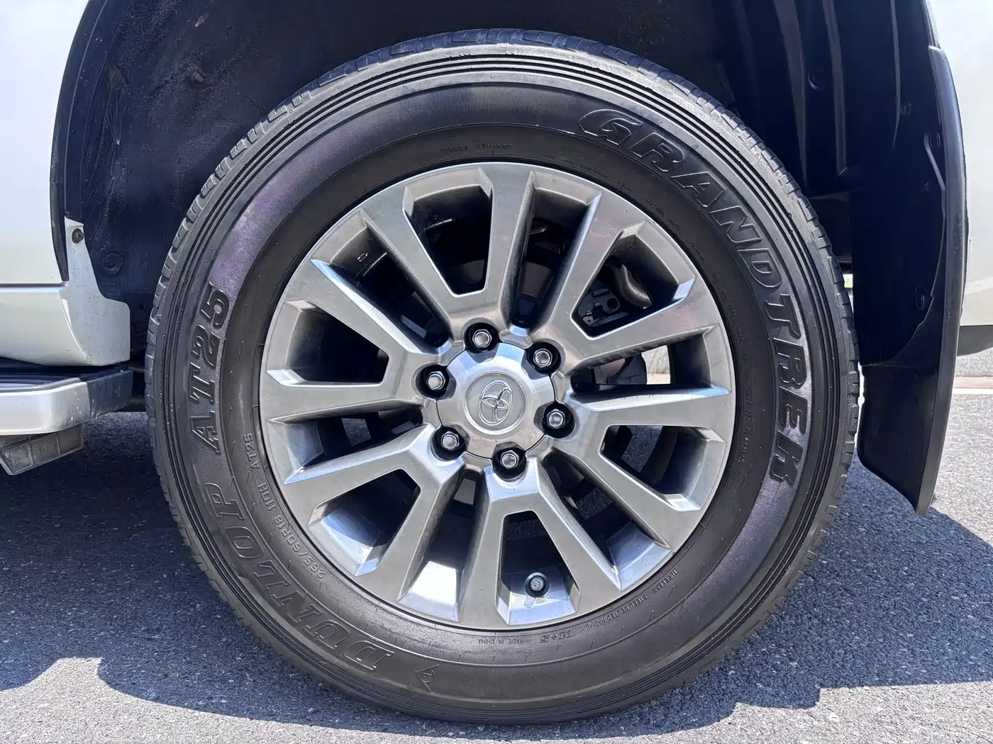Toyota Prado 2018 3.5L Automatic TX-L Rear-mounted Spare Tire фото 15