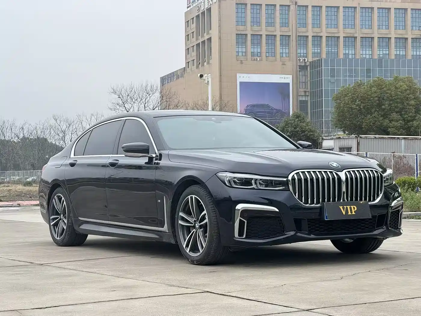 BMW 7 SERIES