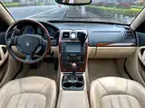 Photo 12 - Maserati Quattroporte