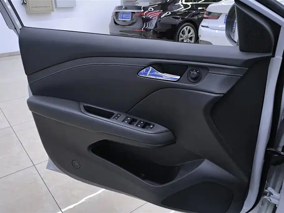 Chevrolet Monza 2023 1.5L DCT Enjoyment Edition фото 7