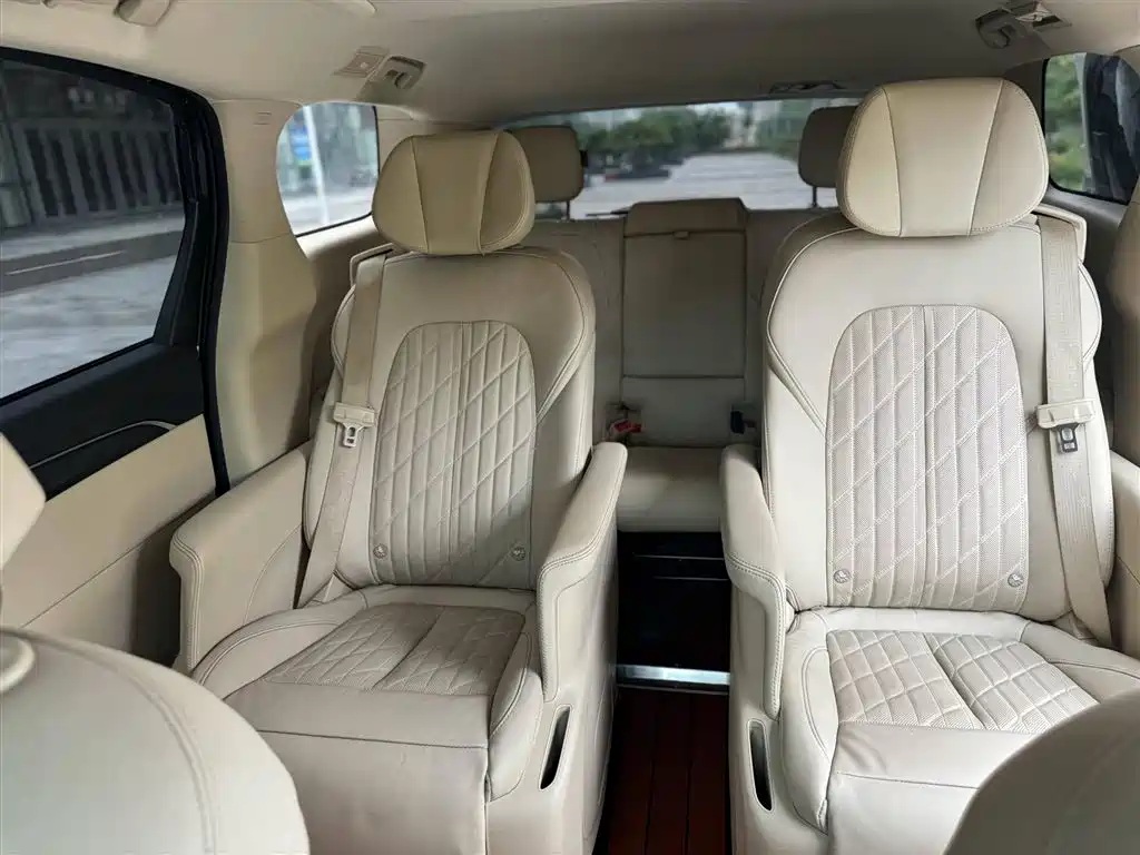 Buick GL8 2022 ES Landmark 653T Flagship фото 9