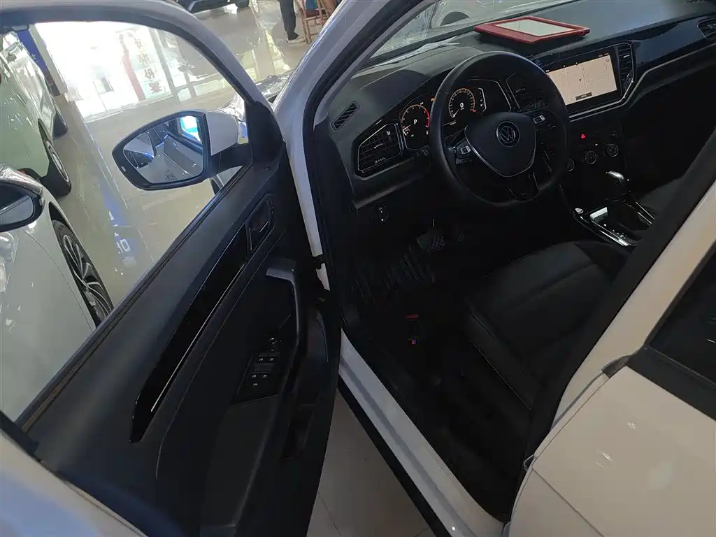 Volkswagen T-ROC 2022 280TSI DSG 2WD Comfort PLUS фото 16