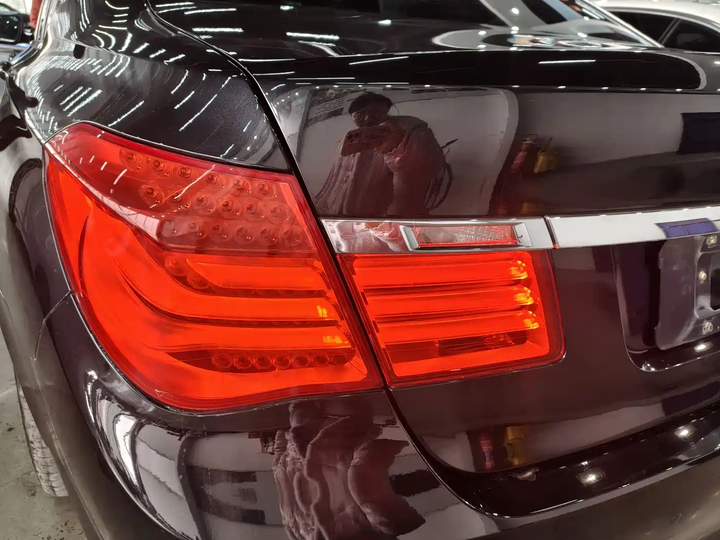 BMW 7 Series 2010 750Li фото 15