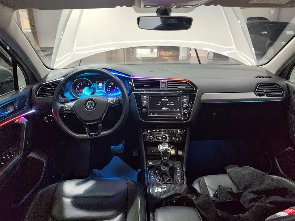 Volkswagen Tiguan L 2018 330TSI Automatic 2WD Luxury Edition фото 10