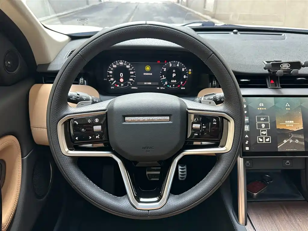 Land Rover Discovery Sport 2024 Performance Technology Edition фото 12