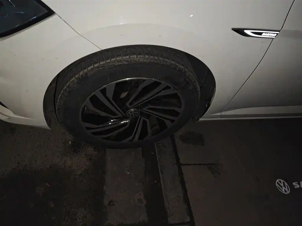 Volkswagen Sagitar 2022 280TSI DSG Surpassing Edition фото 25
