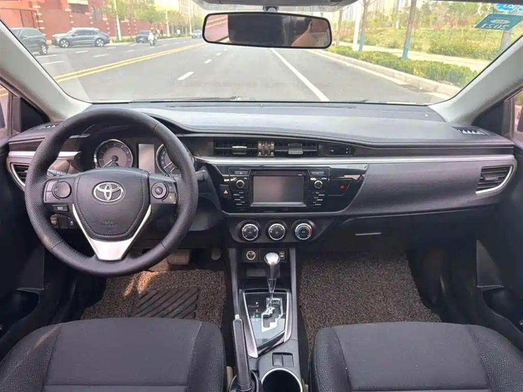 Toyota Levin 2014 1.8GS CVT Elite Edition фото 4