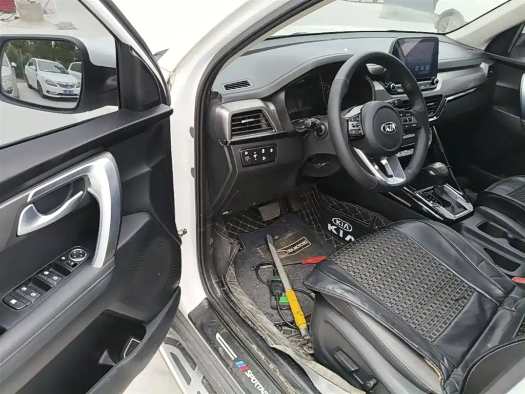 Kia Sportage 2019 2.0L Automatic Smart Luxury Edition фото 16