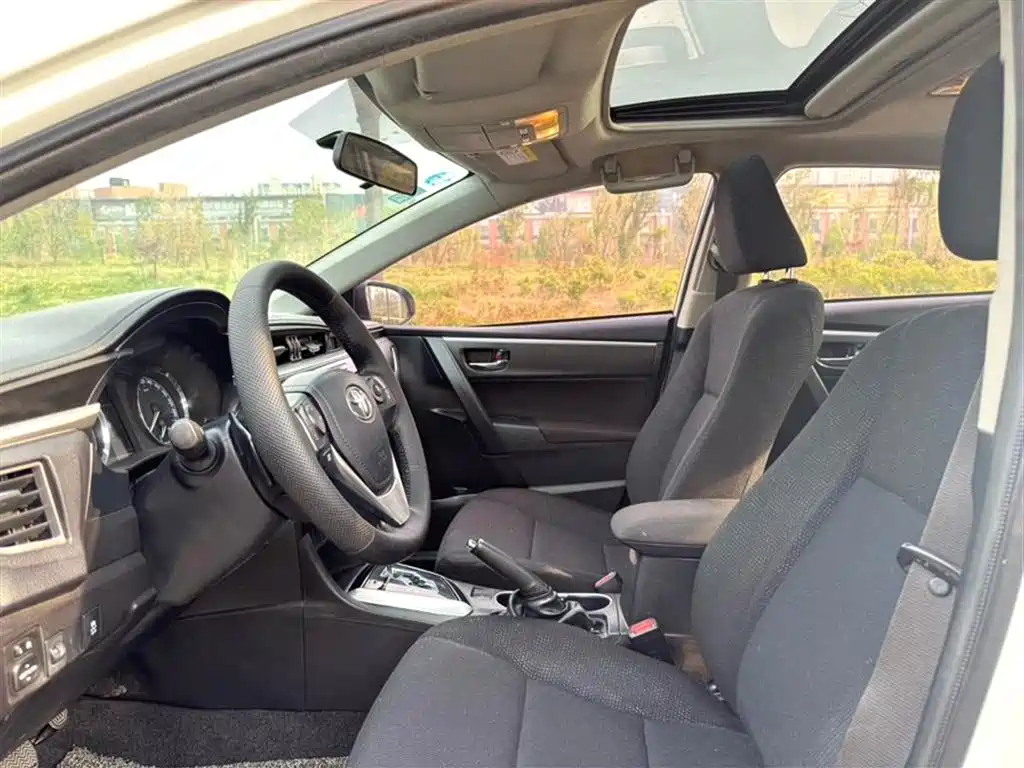 Toyota Levin 2014 1.8GS CVT Elite Edition фото 3