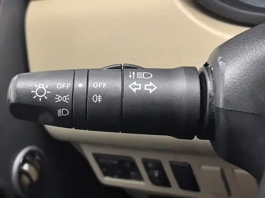 Venucia R50 2014 2013 1.6L Manual Fashion